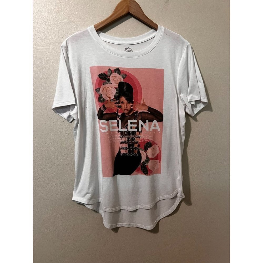 Women's Selena Graphic High Low Tee Size XXL [GREAT]